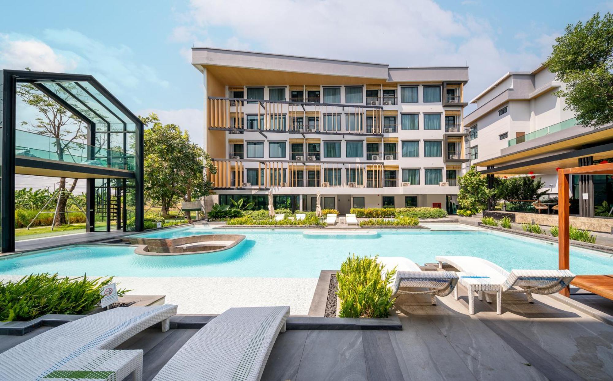 Crystal Srivaree Suvarnabhumi Hotel Ban Khlong Bang Krathiam Exteriér fotografie