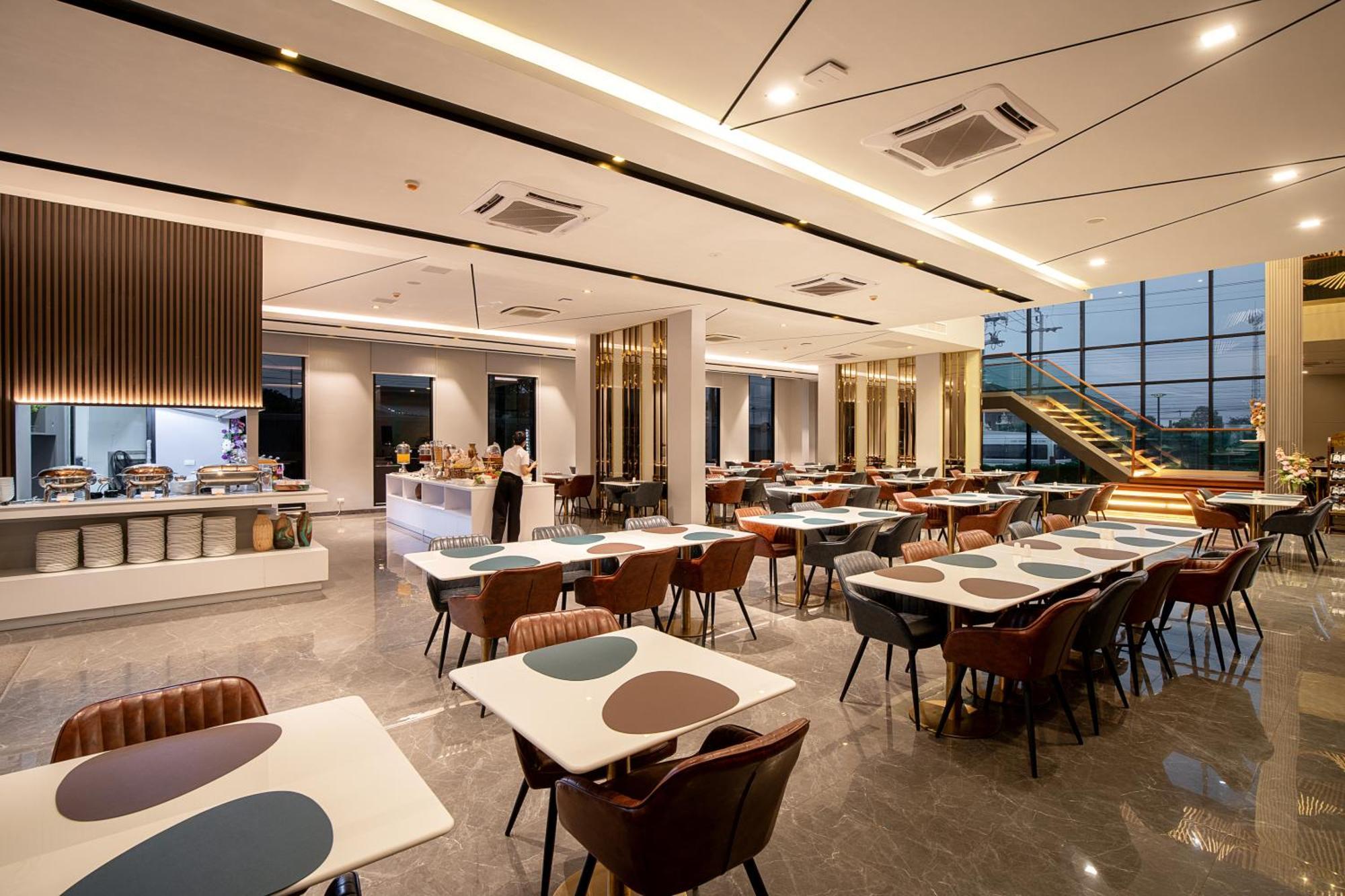 Crystal Srivaree Suvarnabhumi Hotel Ban Khlong Bang Krathiam Exteriér fotografie